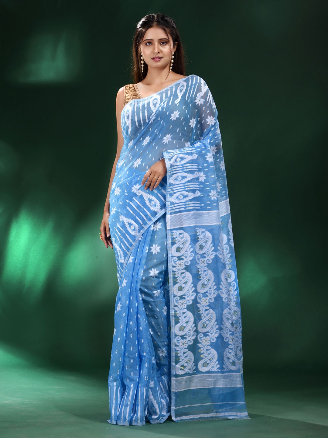 

Charukriti Blue & White Woven Design Jamdani Saree