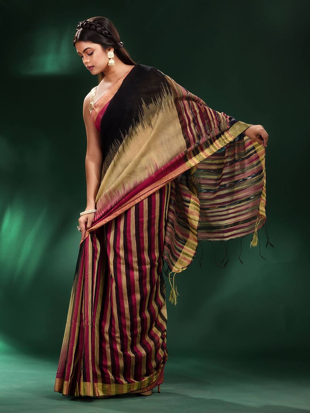 

Charukriti Beige & Blue Woven Design Saree