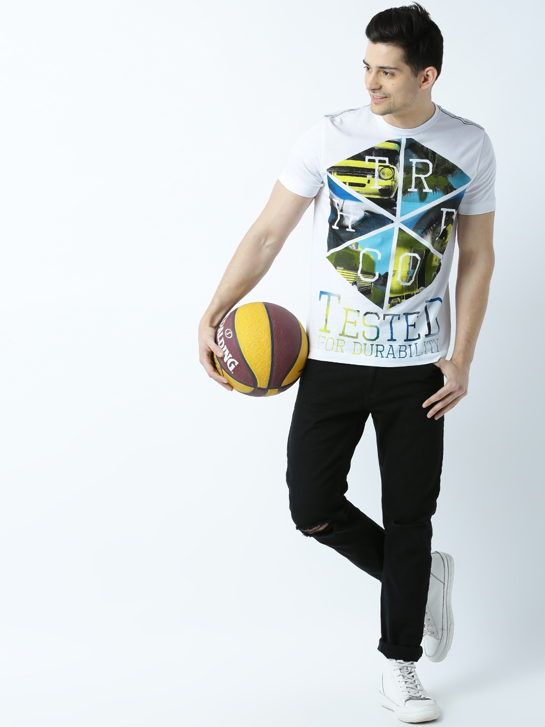 

Huetrap Men White Printed Round Neck T-shirt