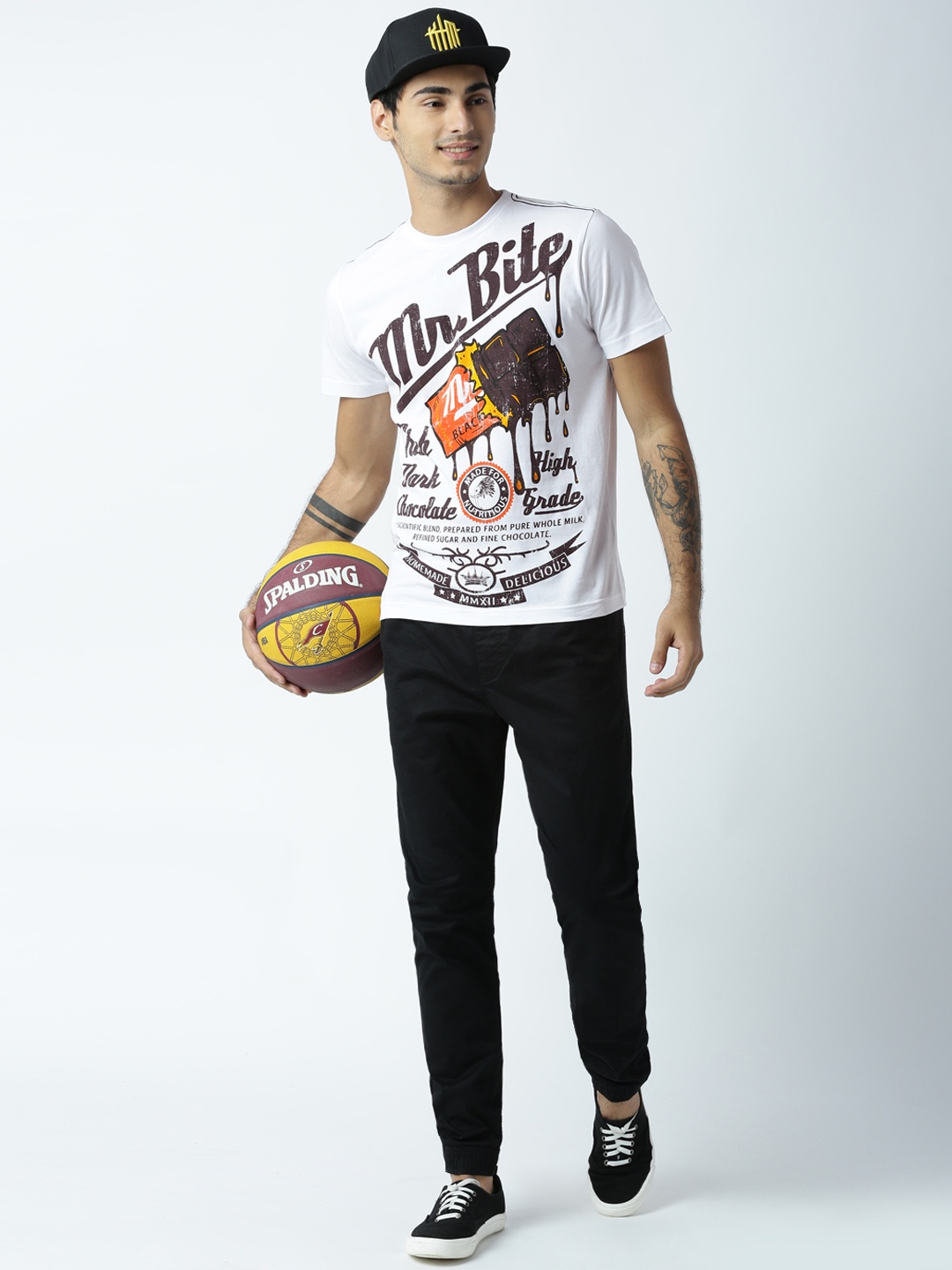 

Huetrap Men White Printed Round Neck T-shirt