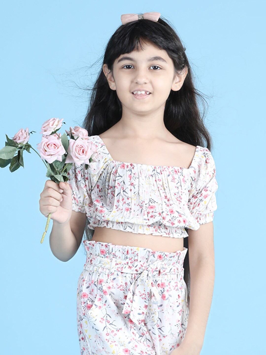 

luyk White Floral Print Blouson Crop Top