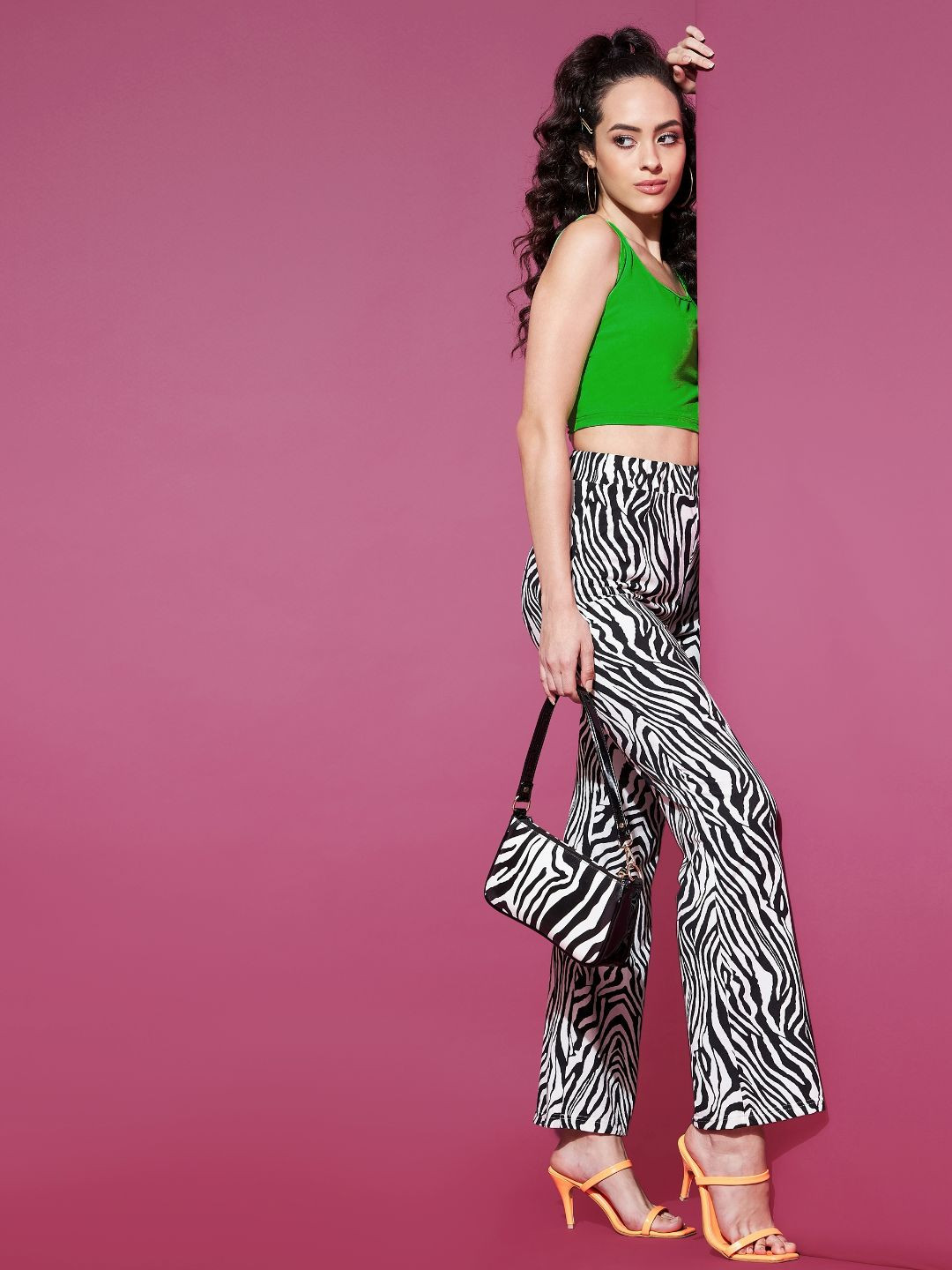 

Uptownie Lite Women Stretchable Round Neck Sleeveless Crop Top, Green
