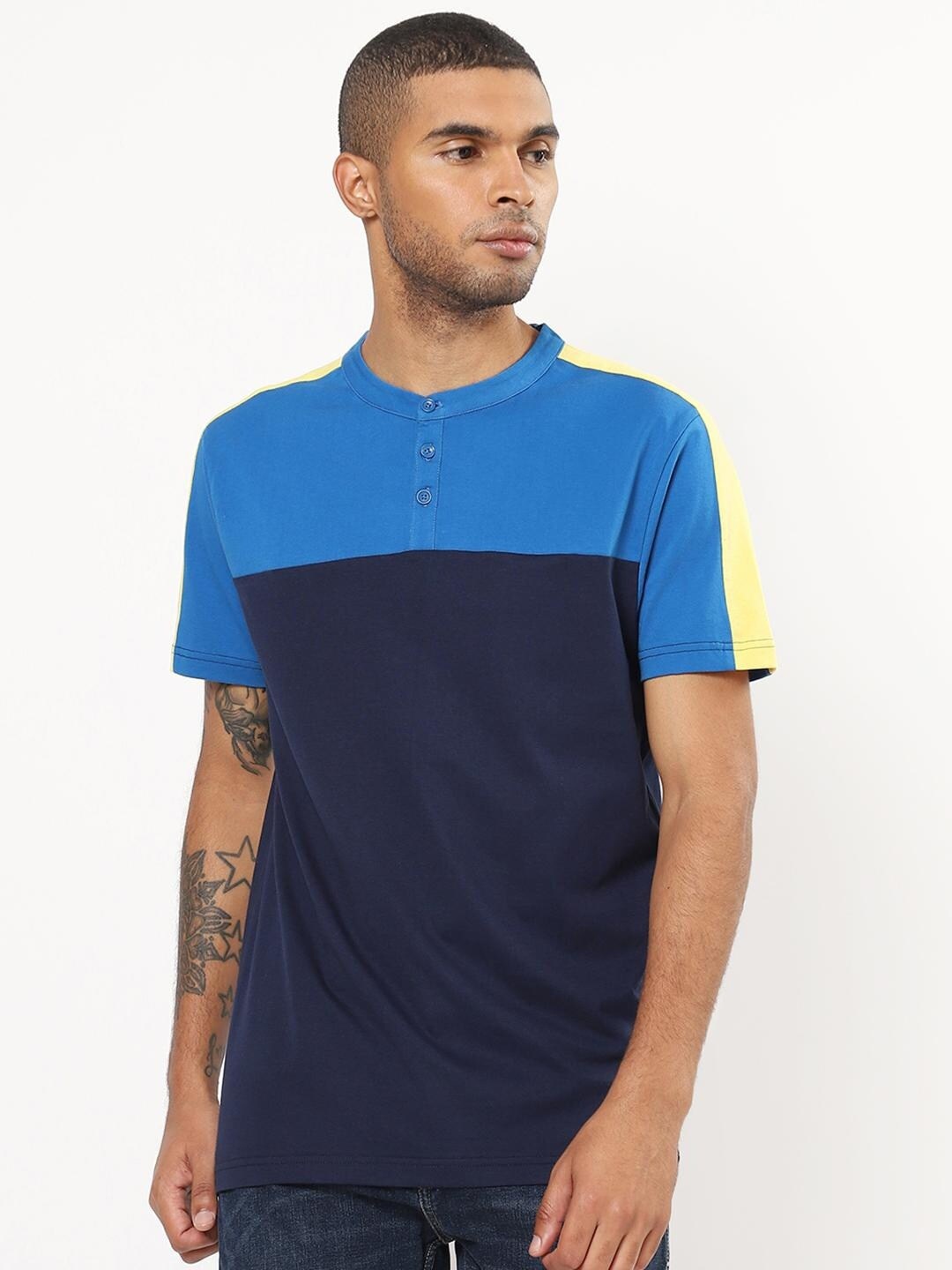 

Bewakoof Men Blue & Navy Blue Colourblocked Pure Cotton T-shirt