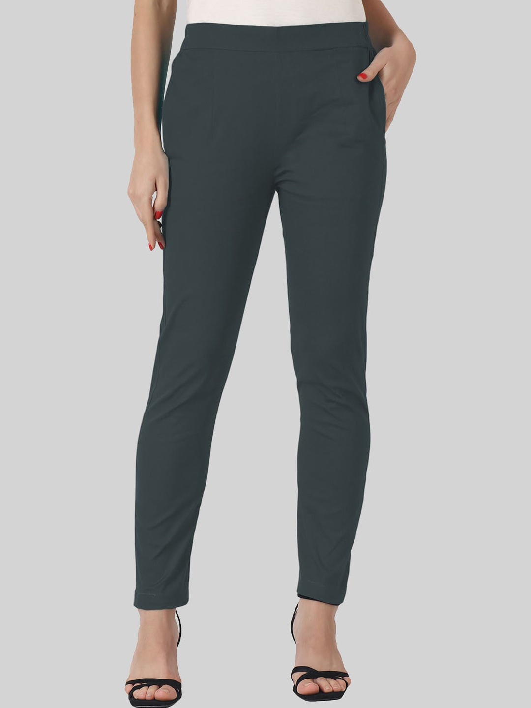 

SAUNDARYA Women Grey Pencil Tapered Fit Easy Wash Trouser