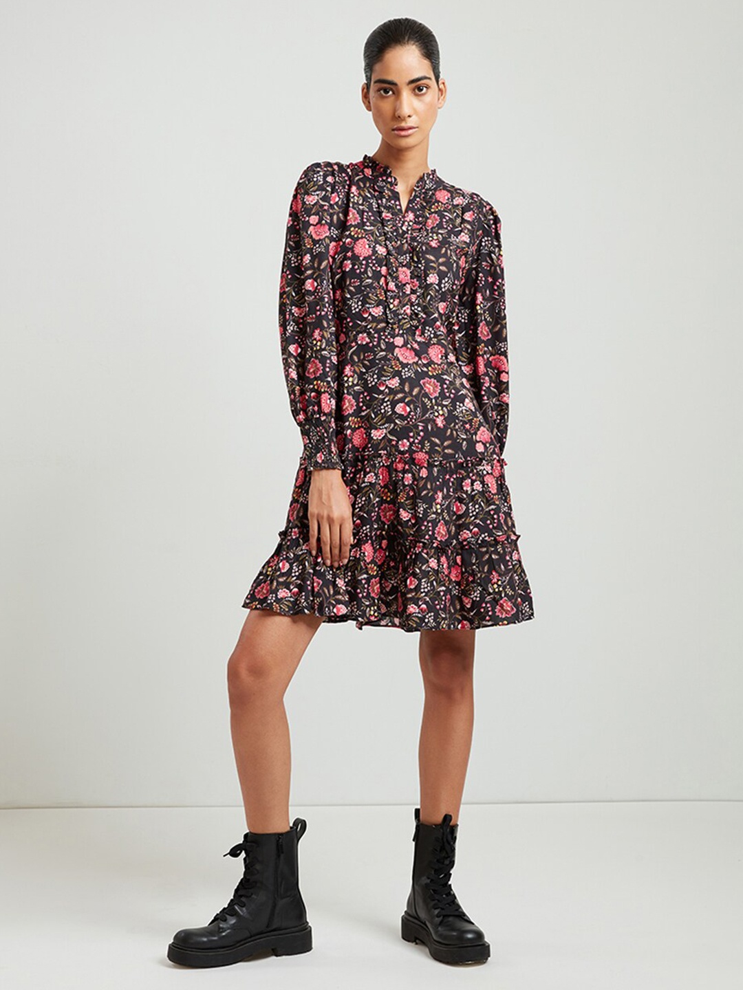 

COVER STORY Black & Peach-Coloured Floral Drop-Waist Dress