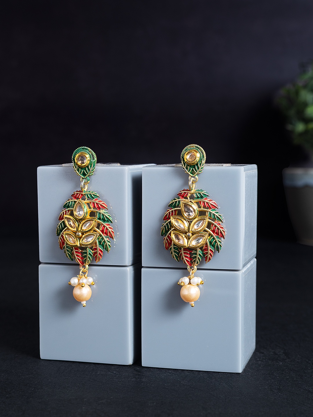 

Golden Peacock Green & Red Leaf Shaped Drop Earrings