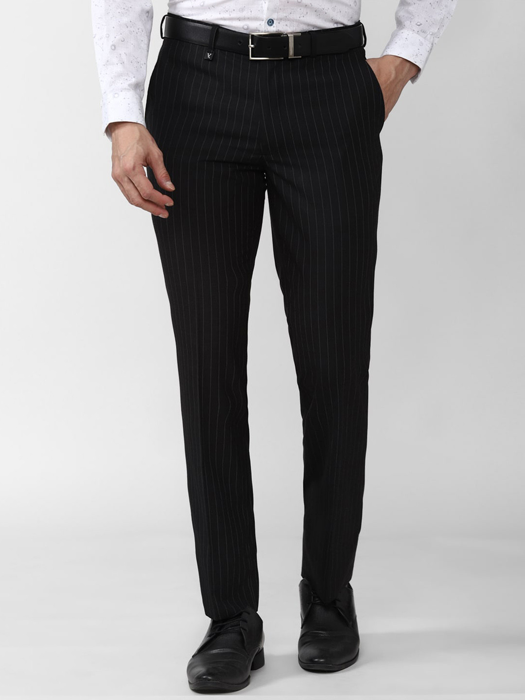 

V Dot Men Black Striped Slim Fit Casual Trouser
