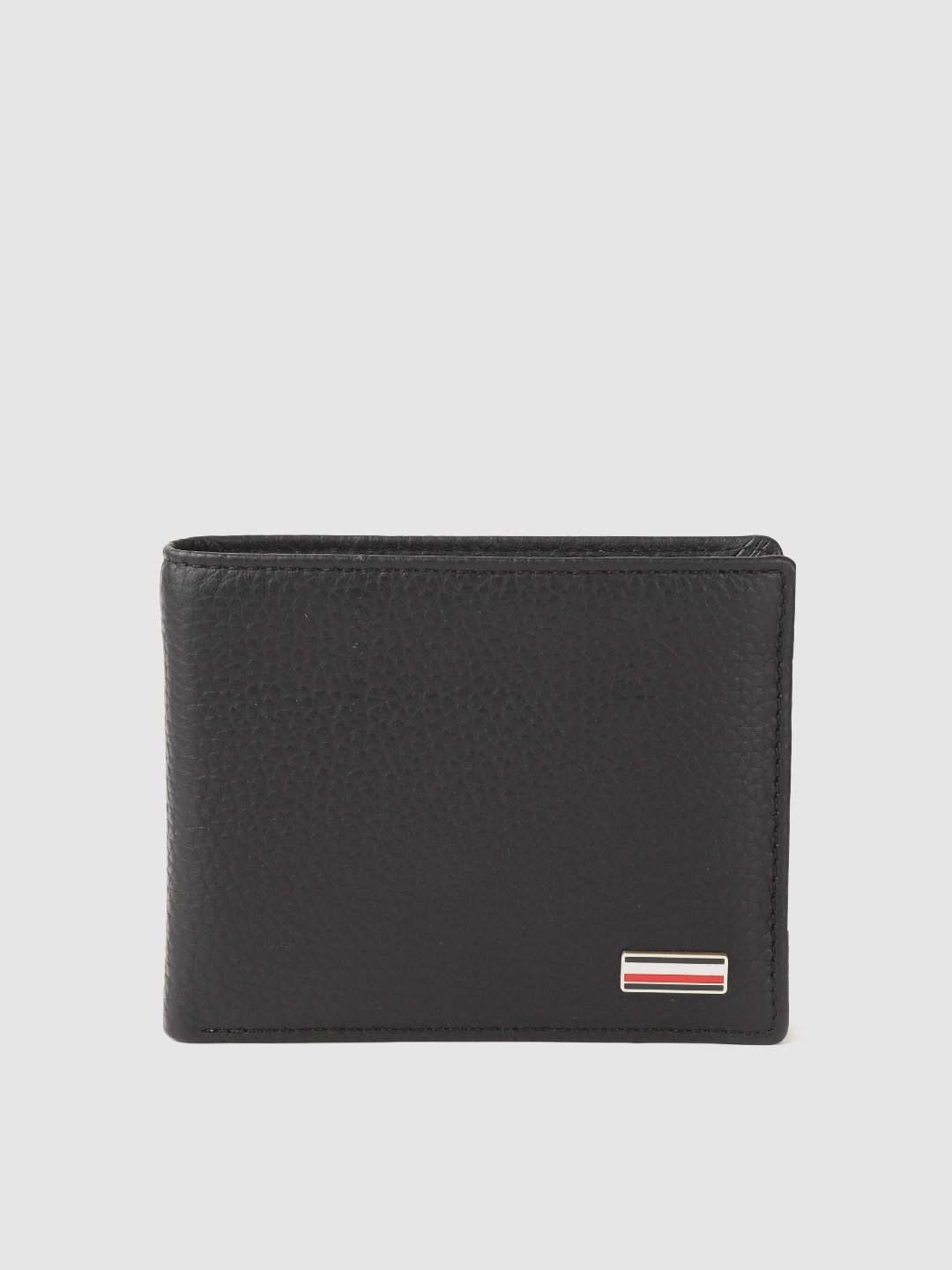 

Tommy Hilfiger Men Black Textured Leather Two Fold Wallet