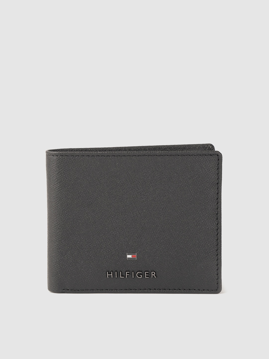 

Tommy Hilfiger Men Black Textured Leather Two Fold Wallet