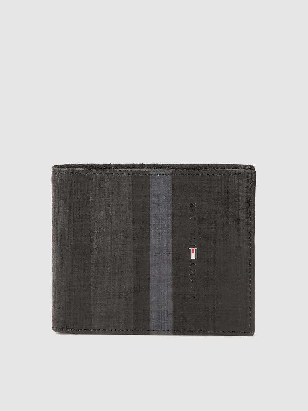 

Tommy Hilfiger Men Black Textured Leather Two Fold Wallet