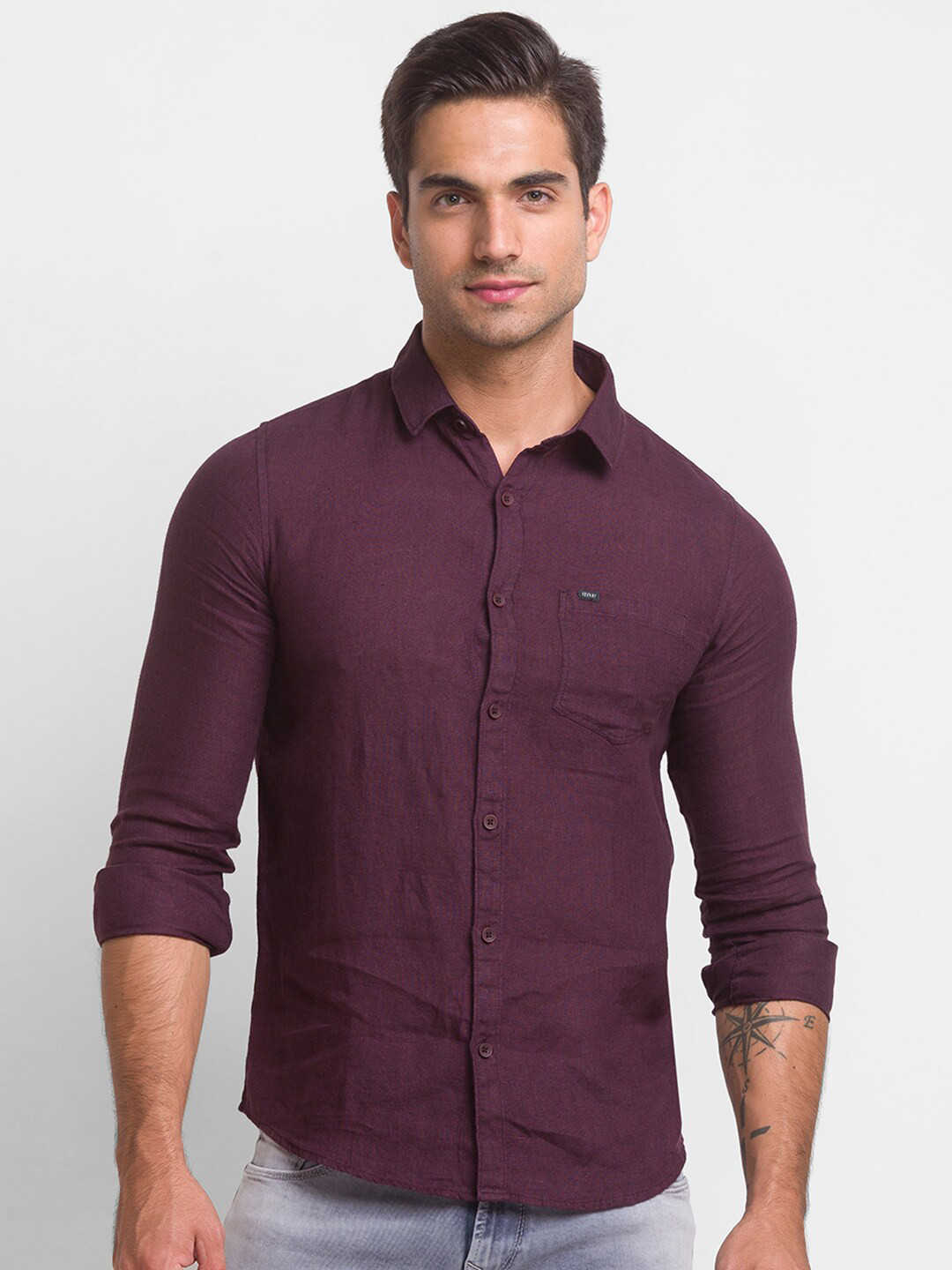 

SPYKAR Men Purple Slim Fit Casual Shirt