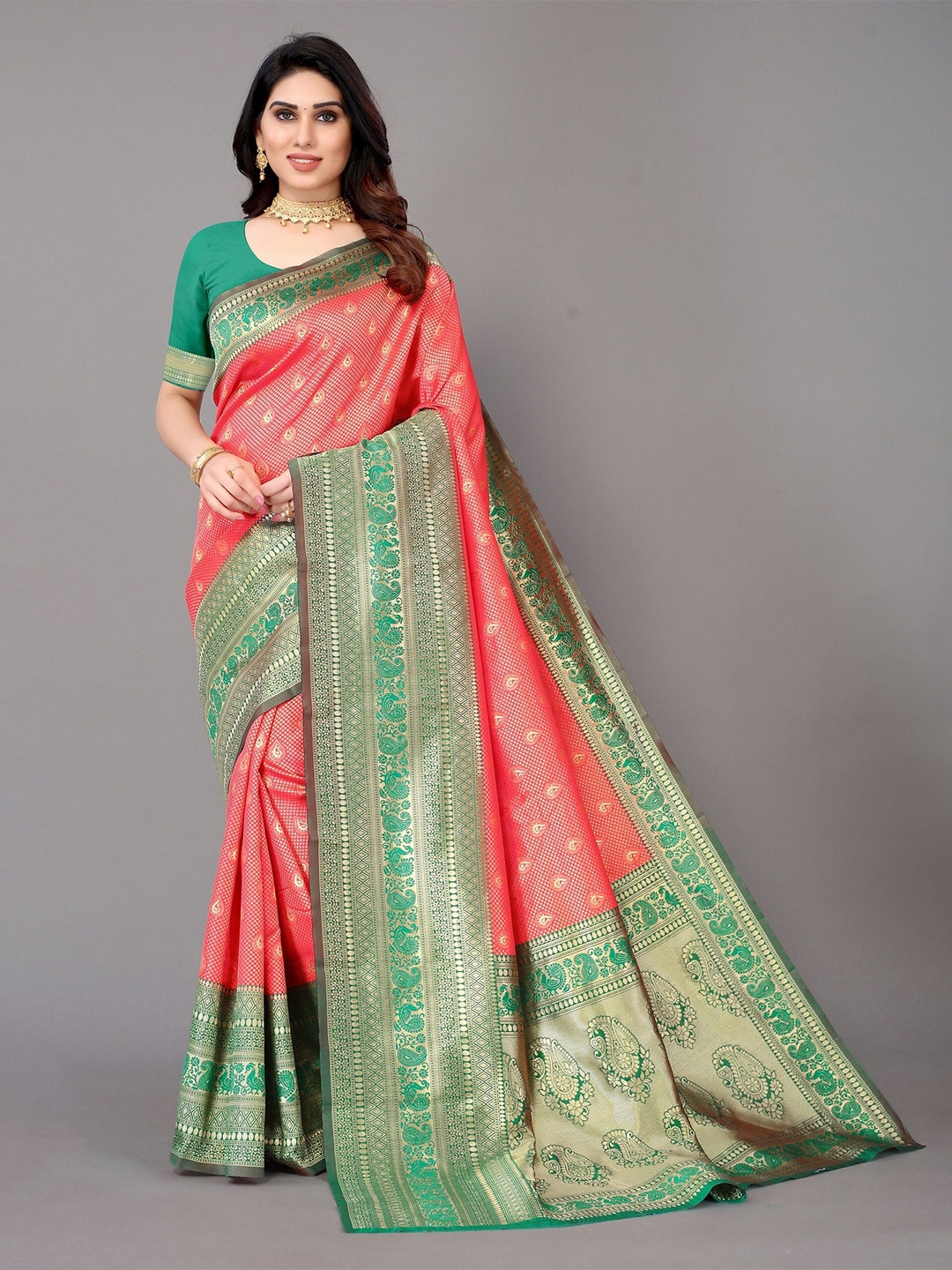 

Winza Designer Maroon & Green Ethnic Motifs Zari Silk Blend Banarasi Saree