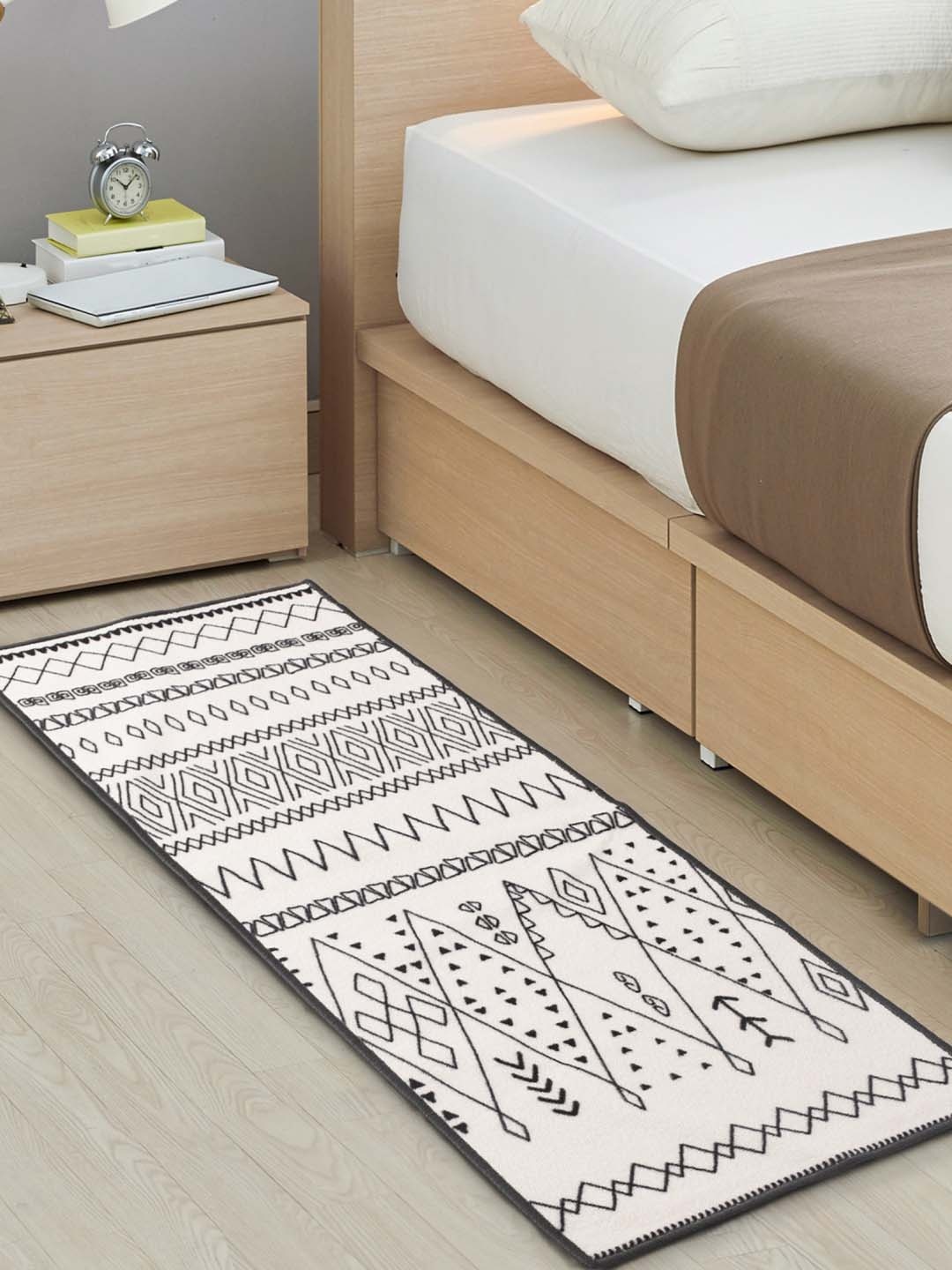 

URBAN SPACE White & Grey Bohemian Printed Anti-Slip Carpet