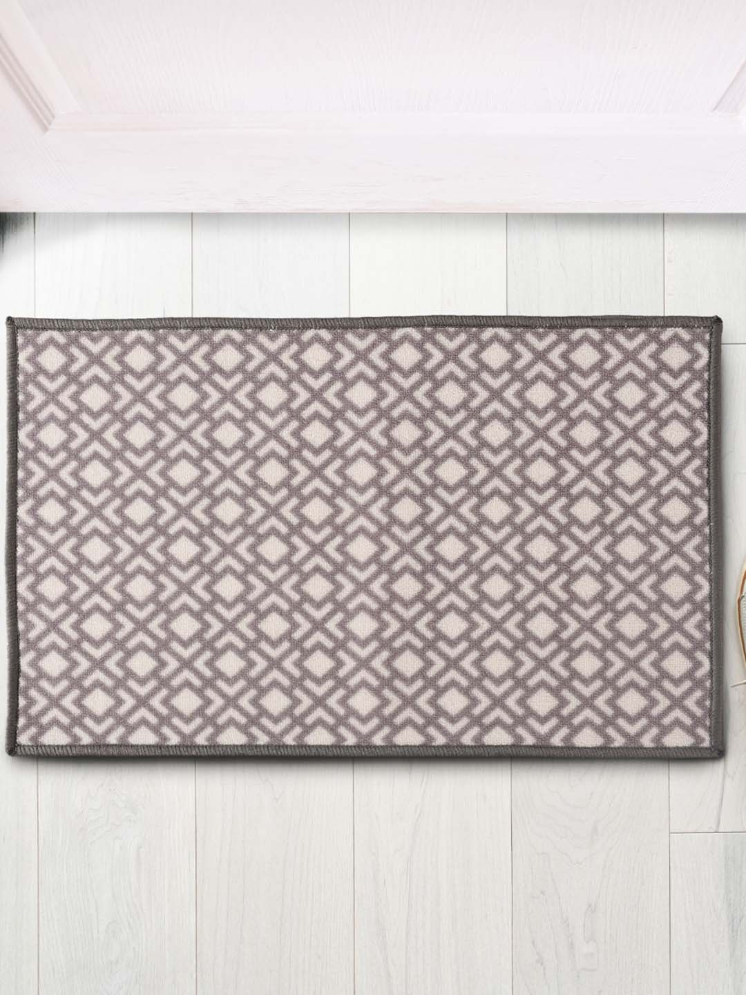 

URBAN SPACE Off-White & Grey Printed Anti-Skid Carpet