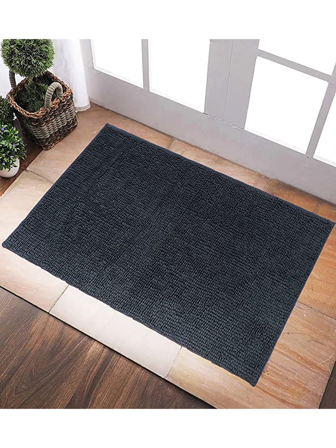 

Homitecture Dark-Grey Solid 1400 GSM Anti-Skid Bath Rug