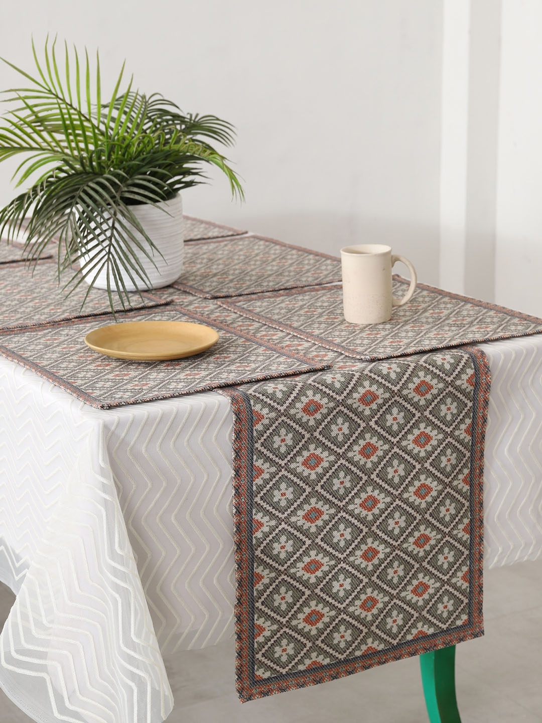 

HANDICRAFT PALACE Green & Beige Ikat Printed Table Runner