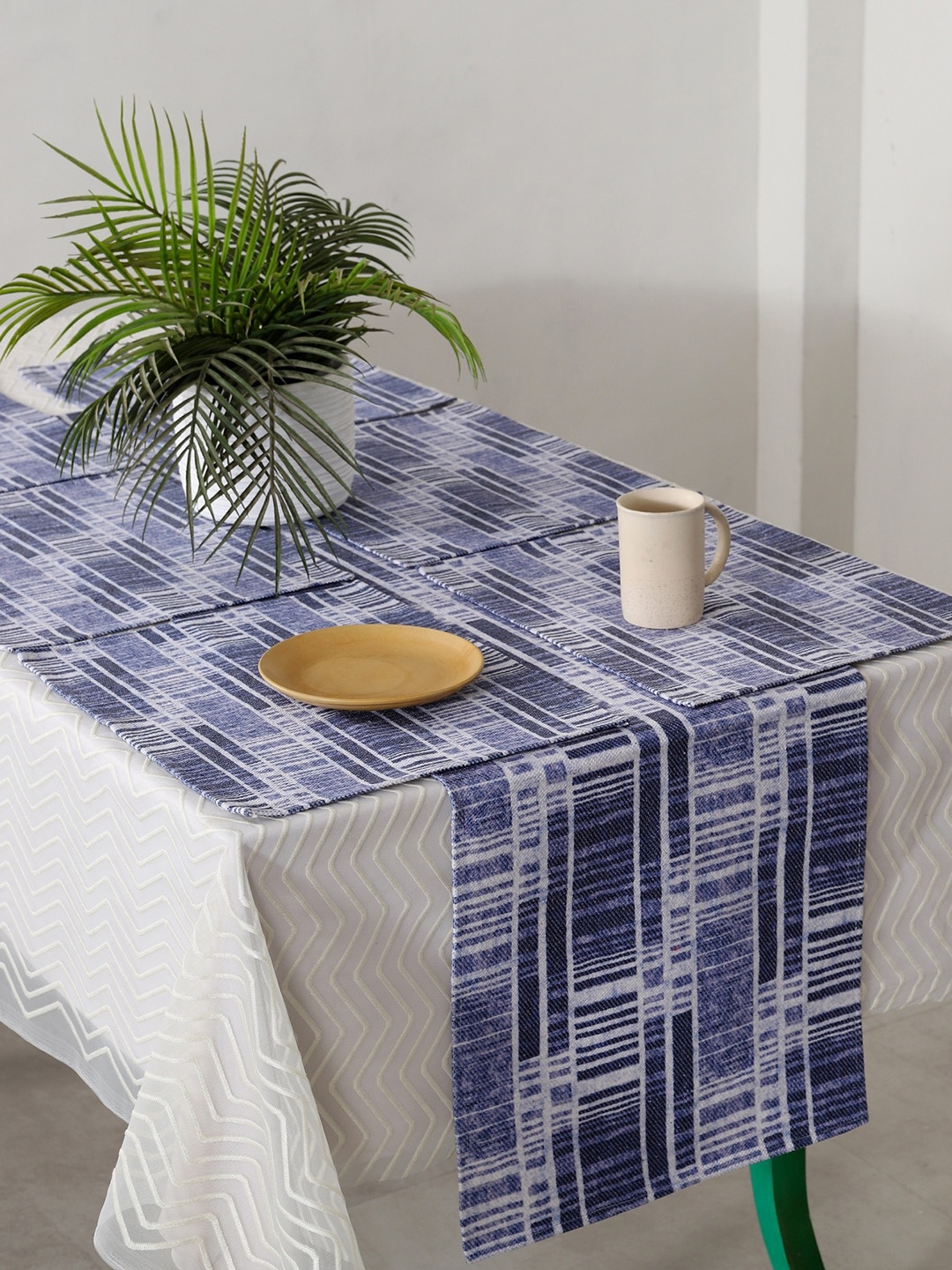 

HANDICRAFT PALACE Blue Printed Pure Cotton Table Runner