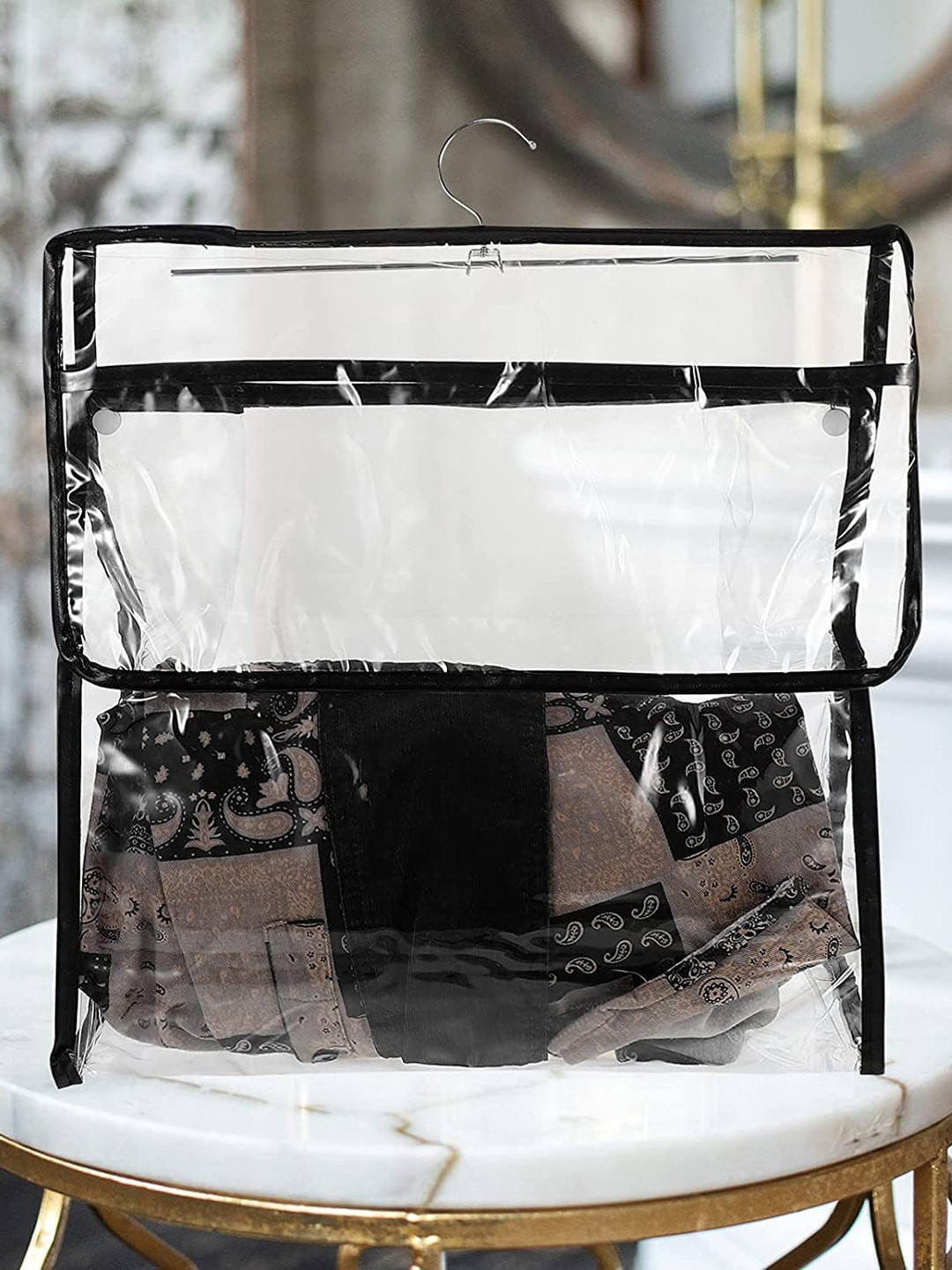 

HOUSE OF QUIRK Black & Transparent Solid Wall Shower Clothing Bag