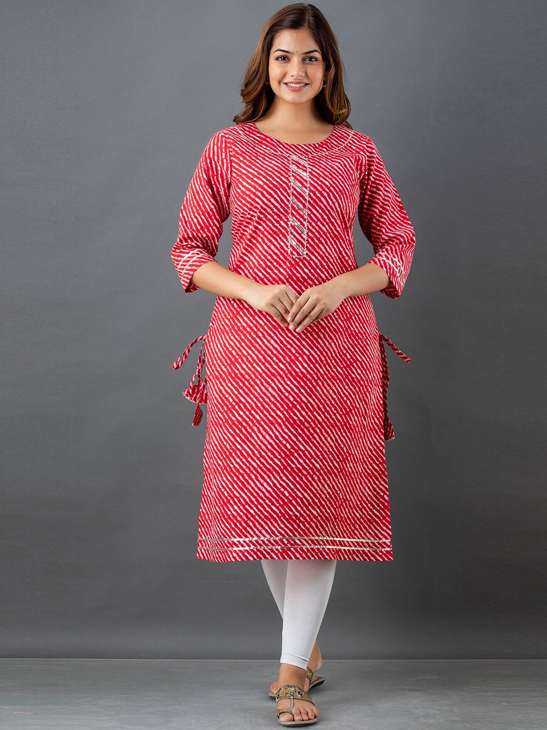

Lee Moda Women Red Printed Gotta Patti Indie Prints Kurta