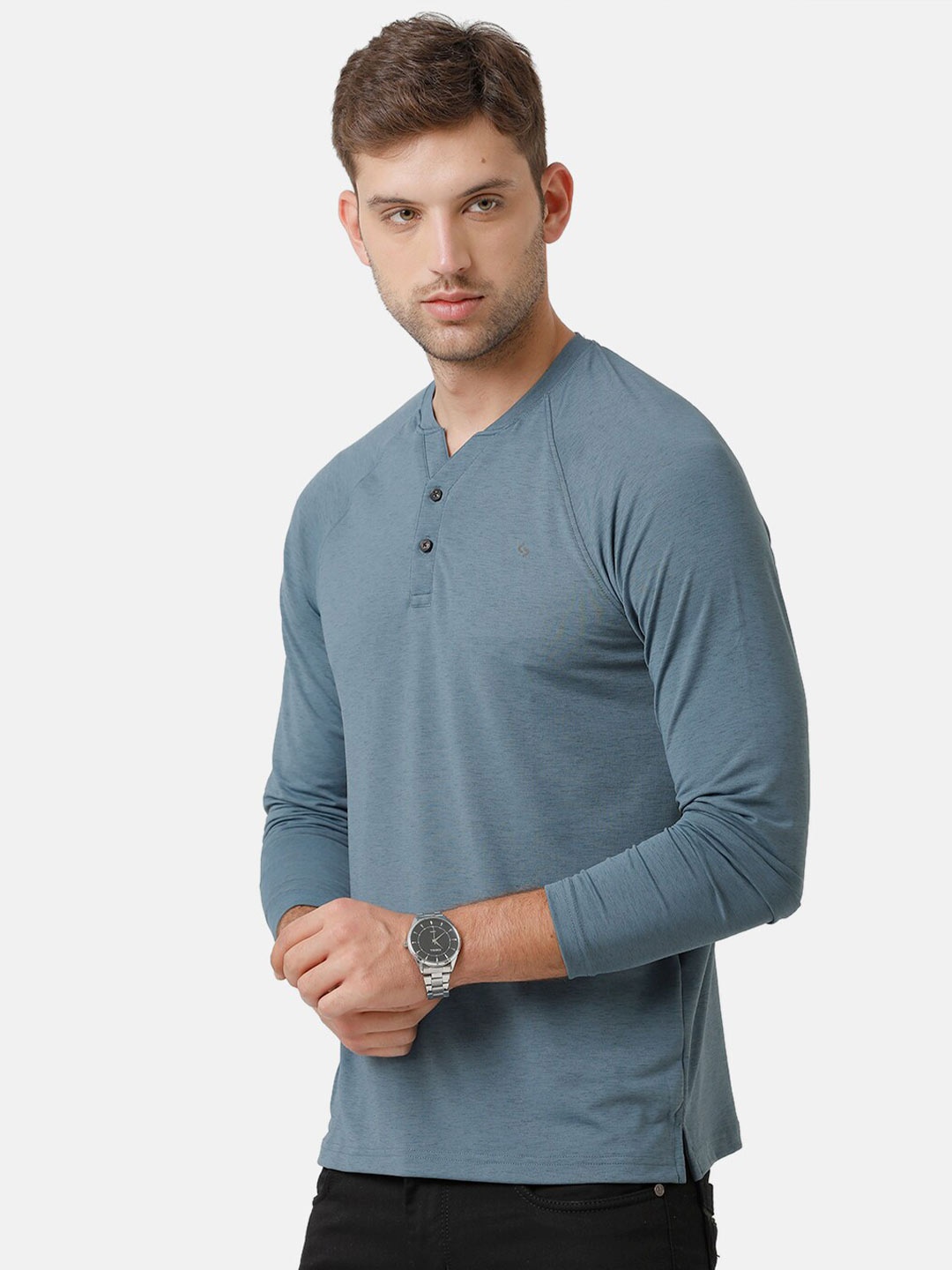

Classic Polo Men Blue Henley Neck Slim Fit T-shirt
