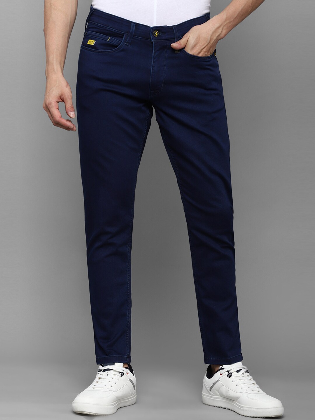 

Allen Solly Men Navy Blue Slim Fit Jeans