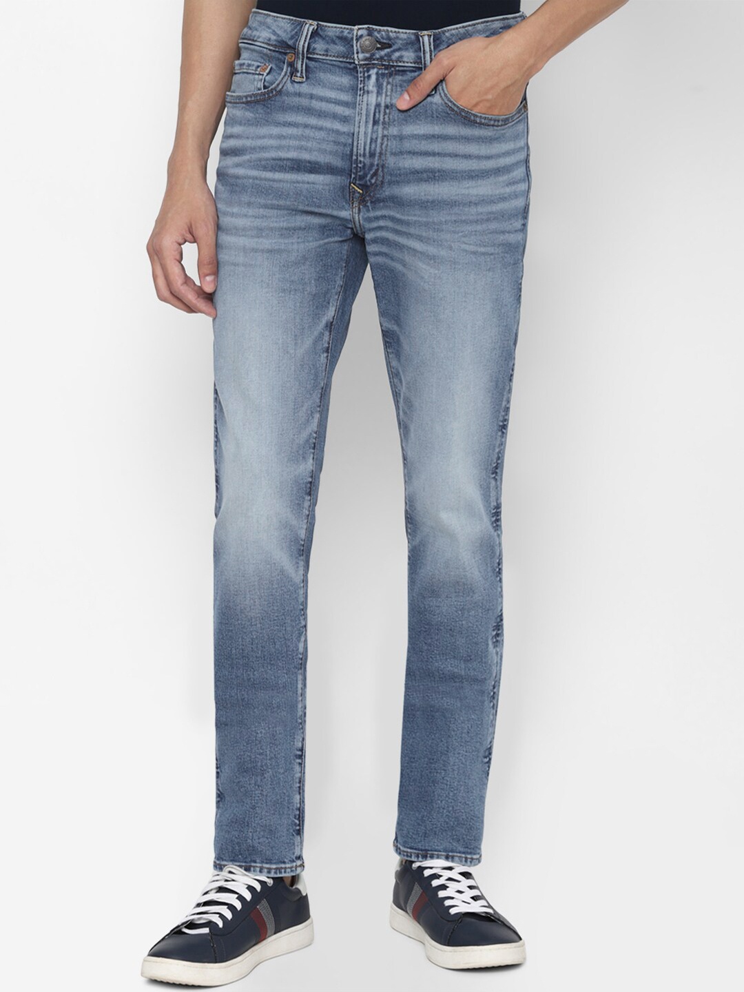 

AMERICAN EAGLE OUTFITTERS Men Blue Slim Fit Light Fade Jeans