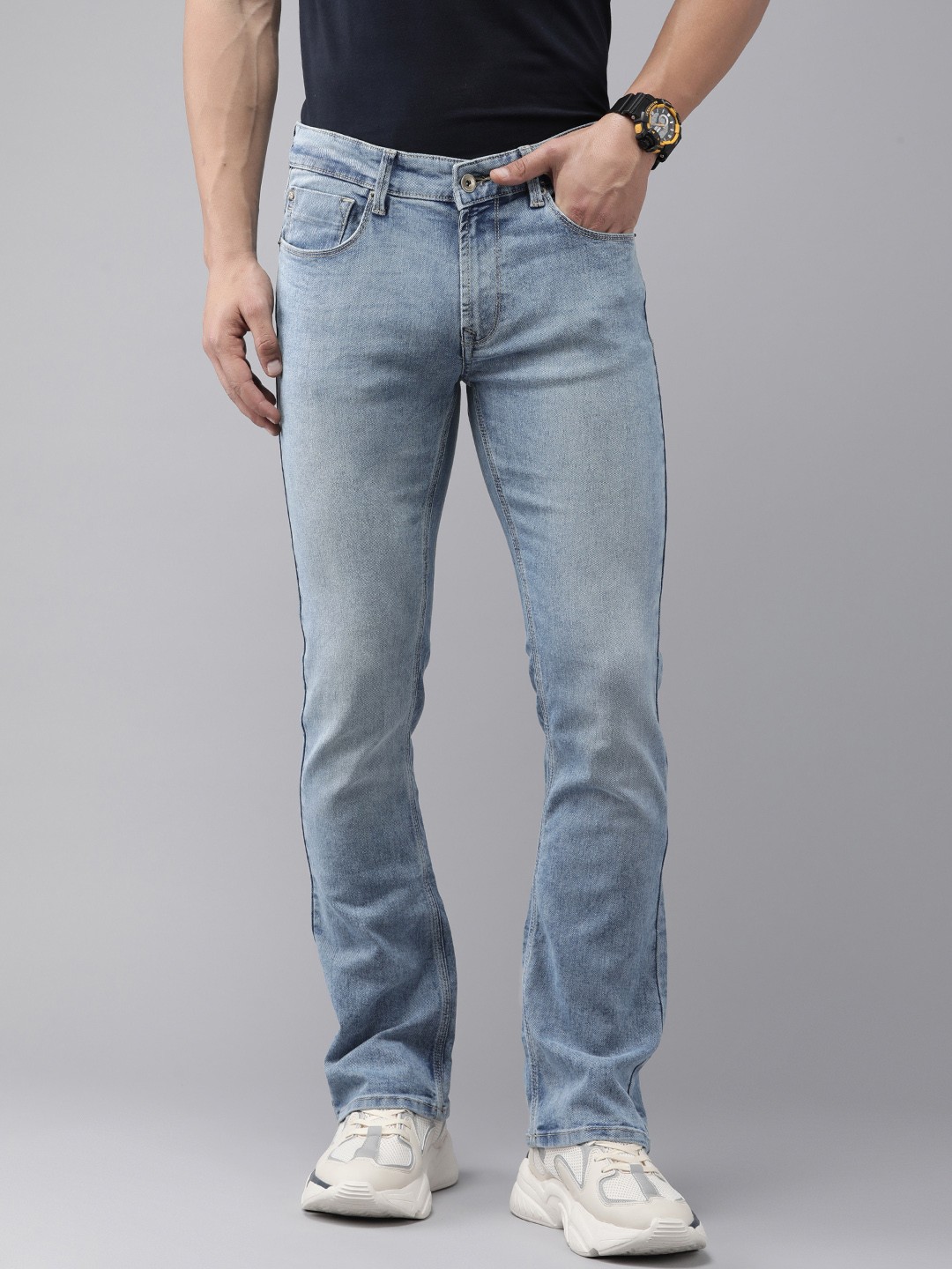 

SPYKAR Men Bootcut Light Fade Stretchable Jeans, Blue