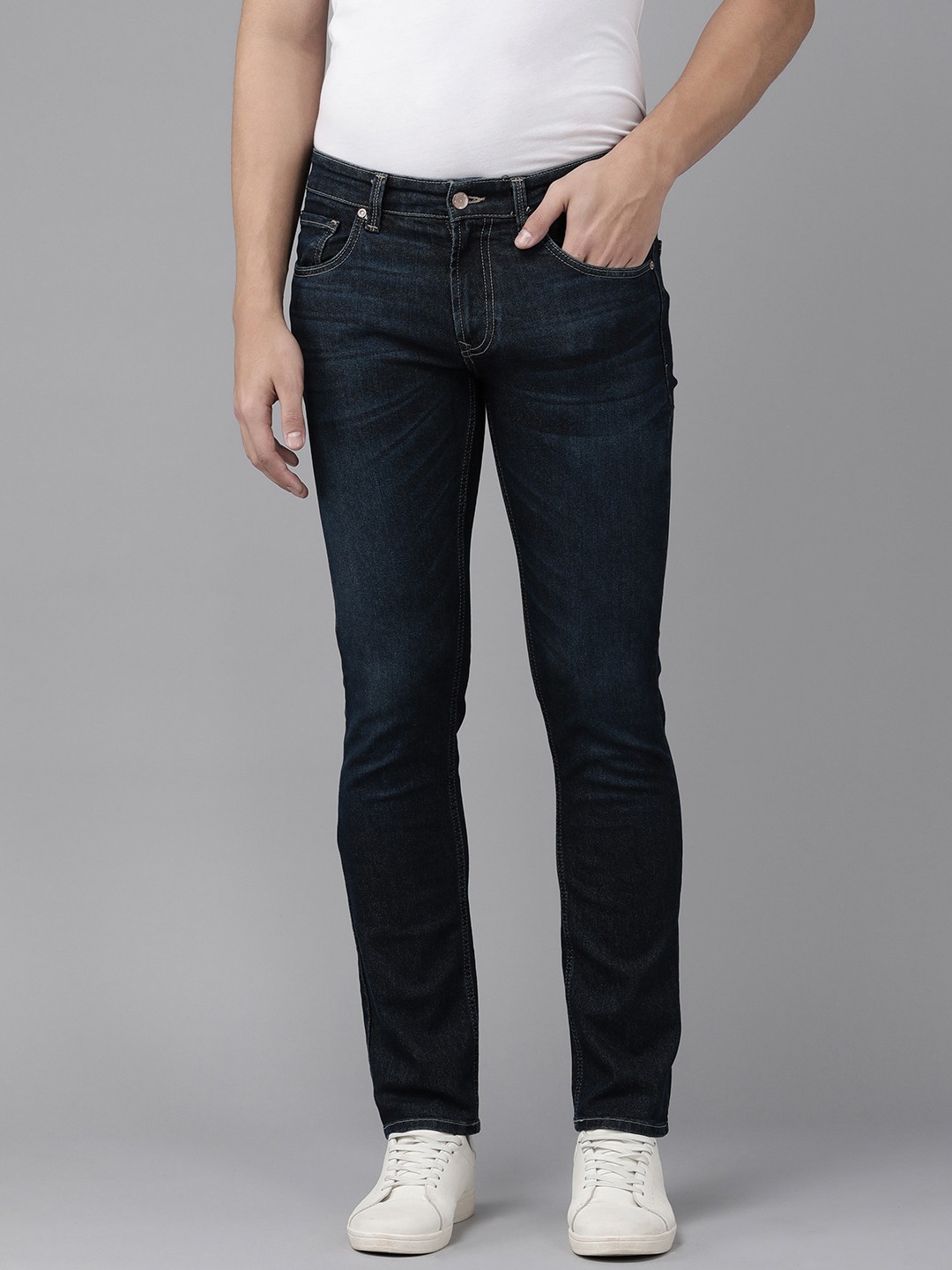 

SPYKAR Men Blue Slim Fit Low-Rise Light Fade Stretchable Jeans