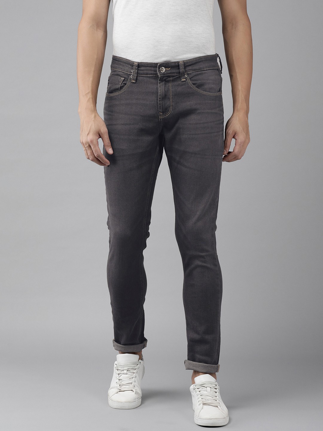 

SPYKAR Men Slim Fit Low-Rise Light Fade Stretchable Jeans, Black