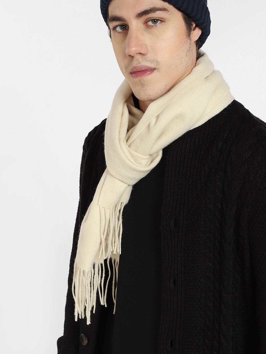 

Jack & Jones Men Off White Scarf