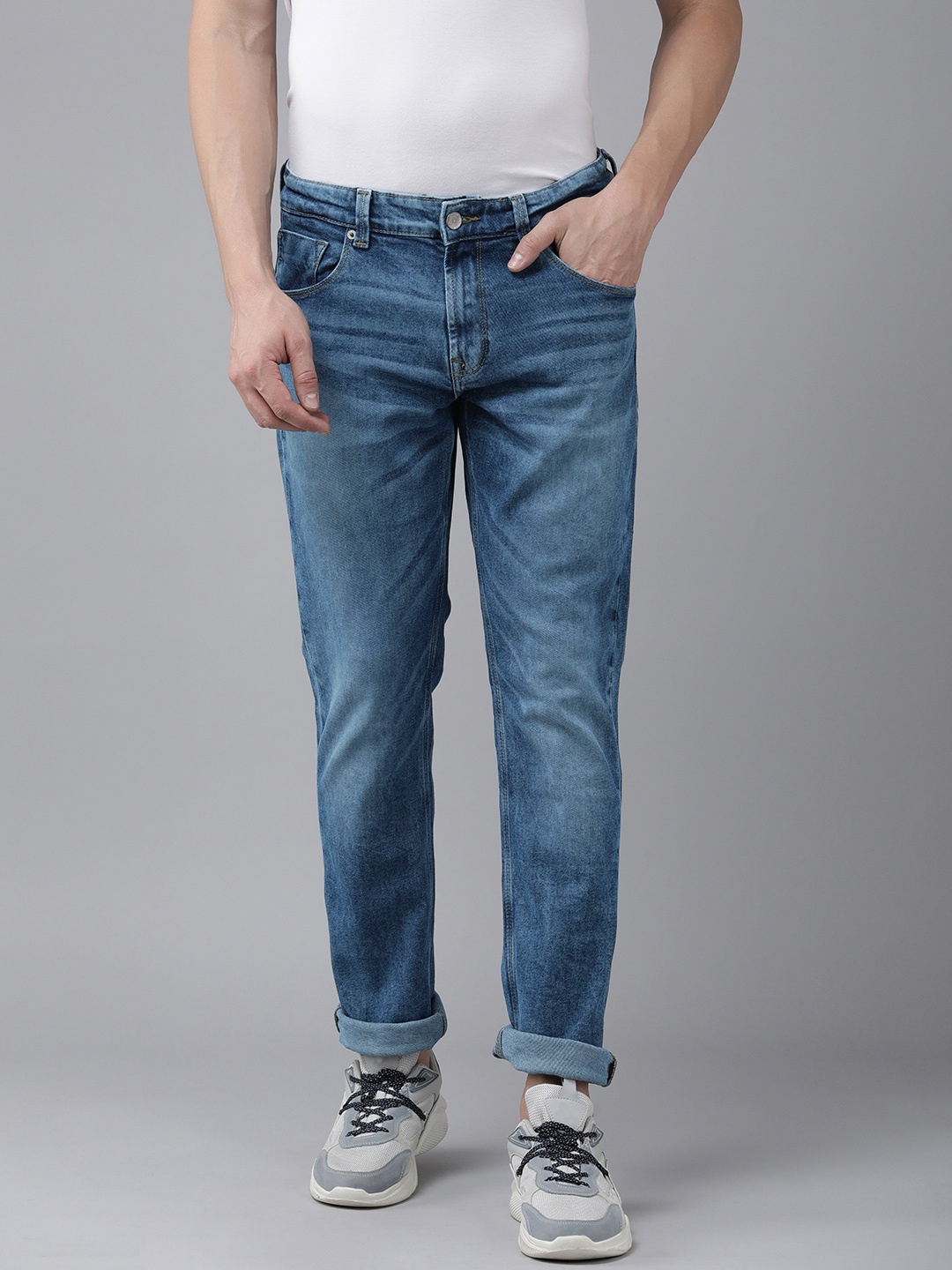 

SPYKAR Men Straight Fit Light Fade Stretchable Jeans, Blue
