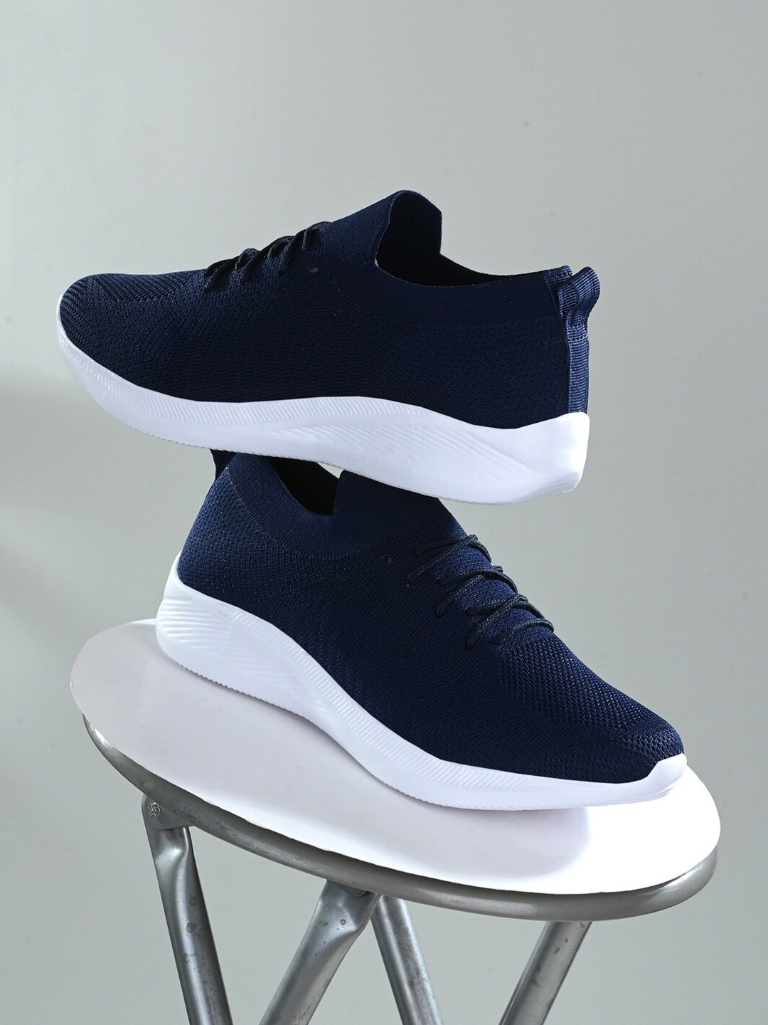 

Roadster Men Navy Blue Mesh Walking Shoes