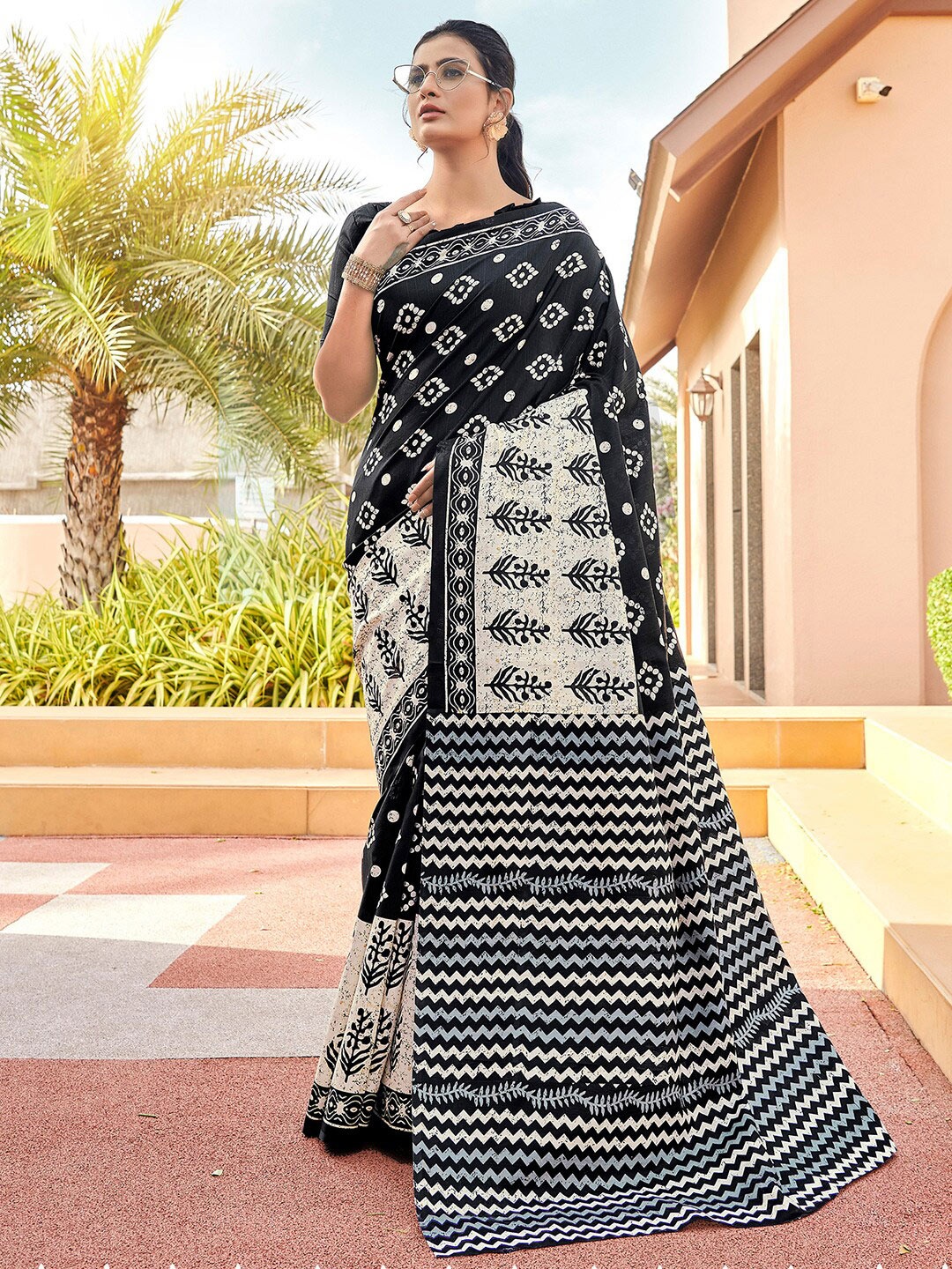 

Mitera Black & Off White Ethnic Motifs Art Silk Block Print Saree