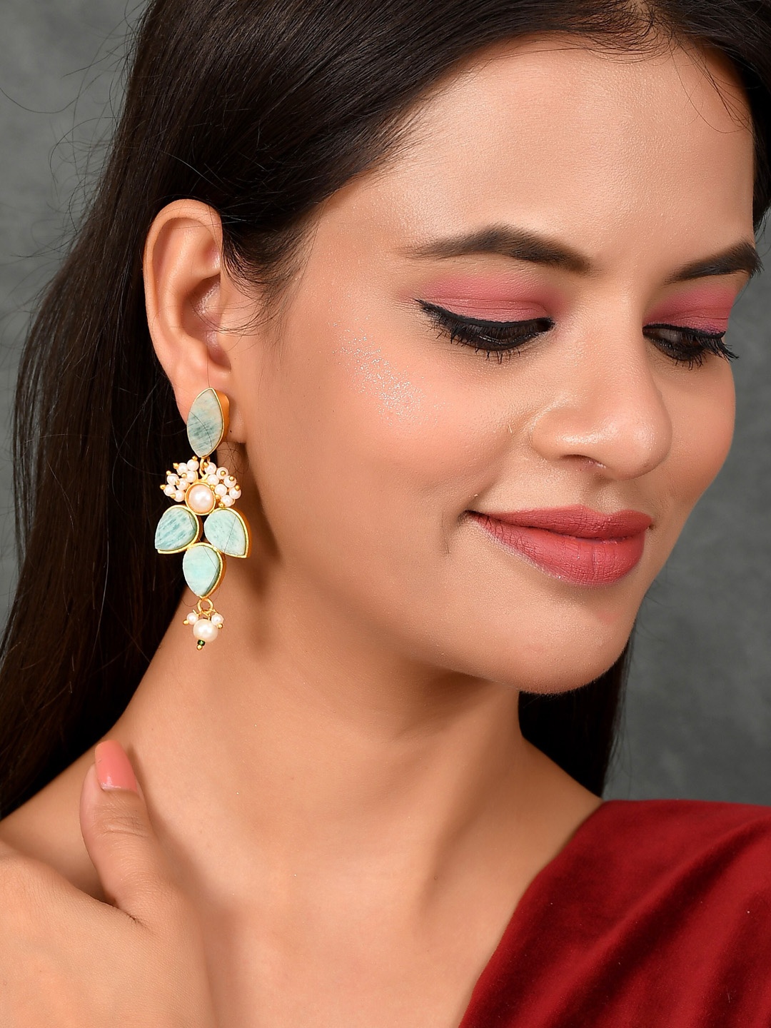 

Silvermerc Designs Gold-Toned & Green Contemporary Drop Earrings