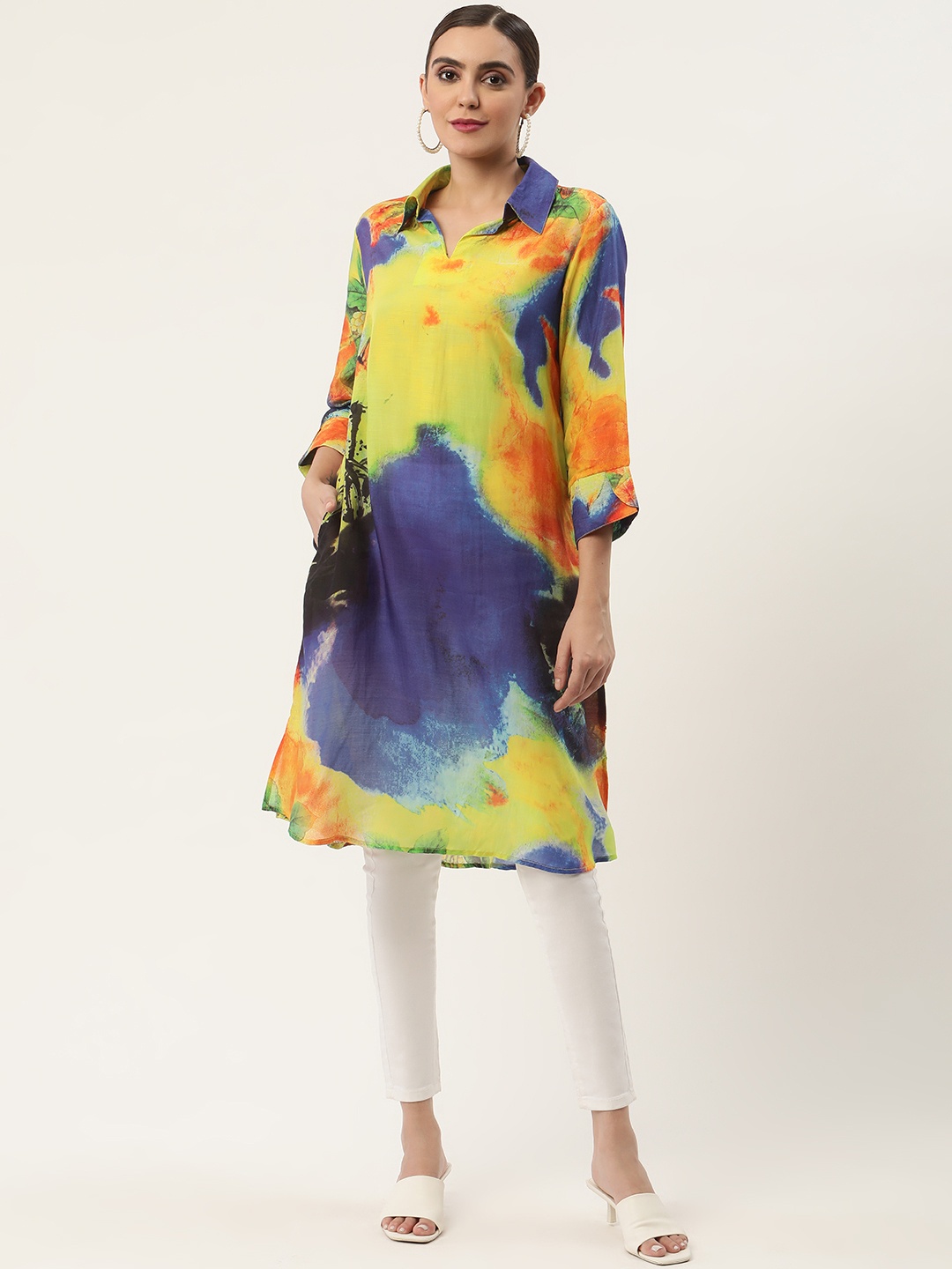 

CHIQUE Navy Blue & Yellow Abstract Print Shirt Collar Tunic