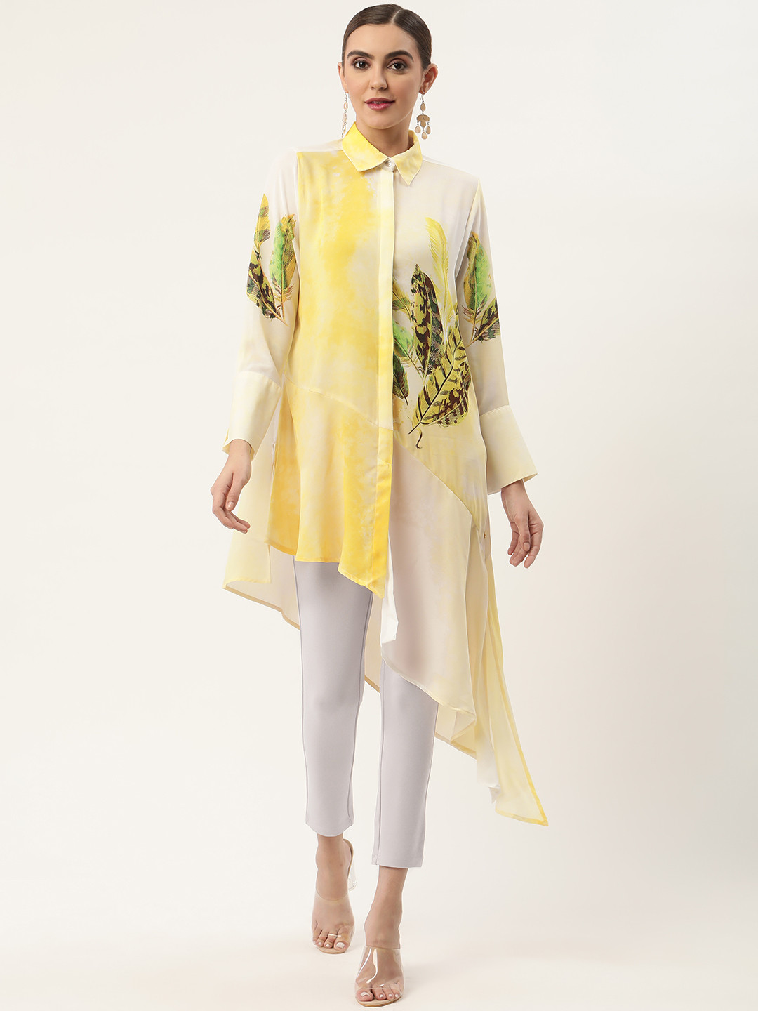 

CHIQUE Women Georgette Yellow & White Shirt Collar Tunic