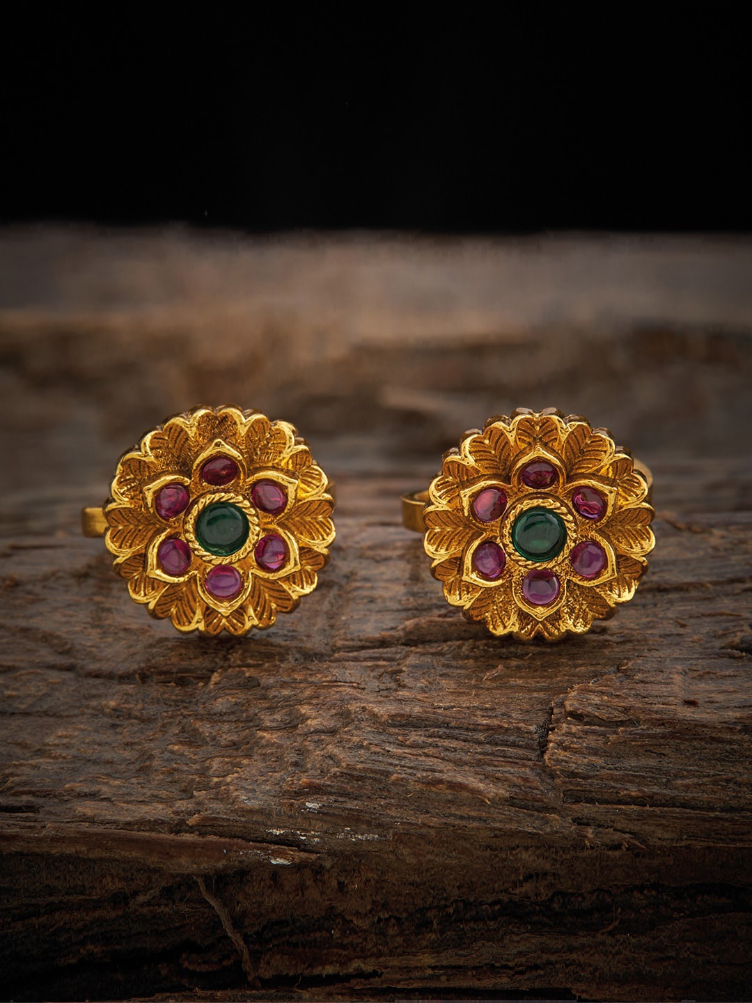 

Kushal's Fashion Jewellery Gold-Toned Red & Green Stone Studded Toe Rings