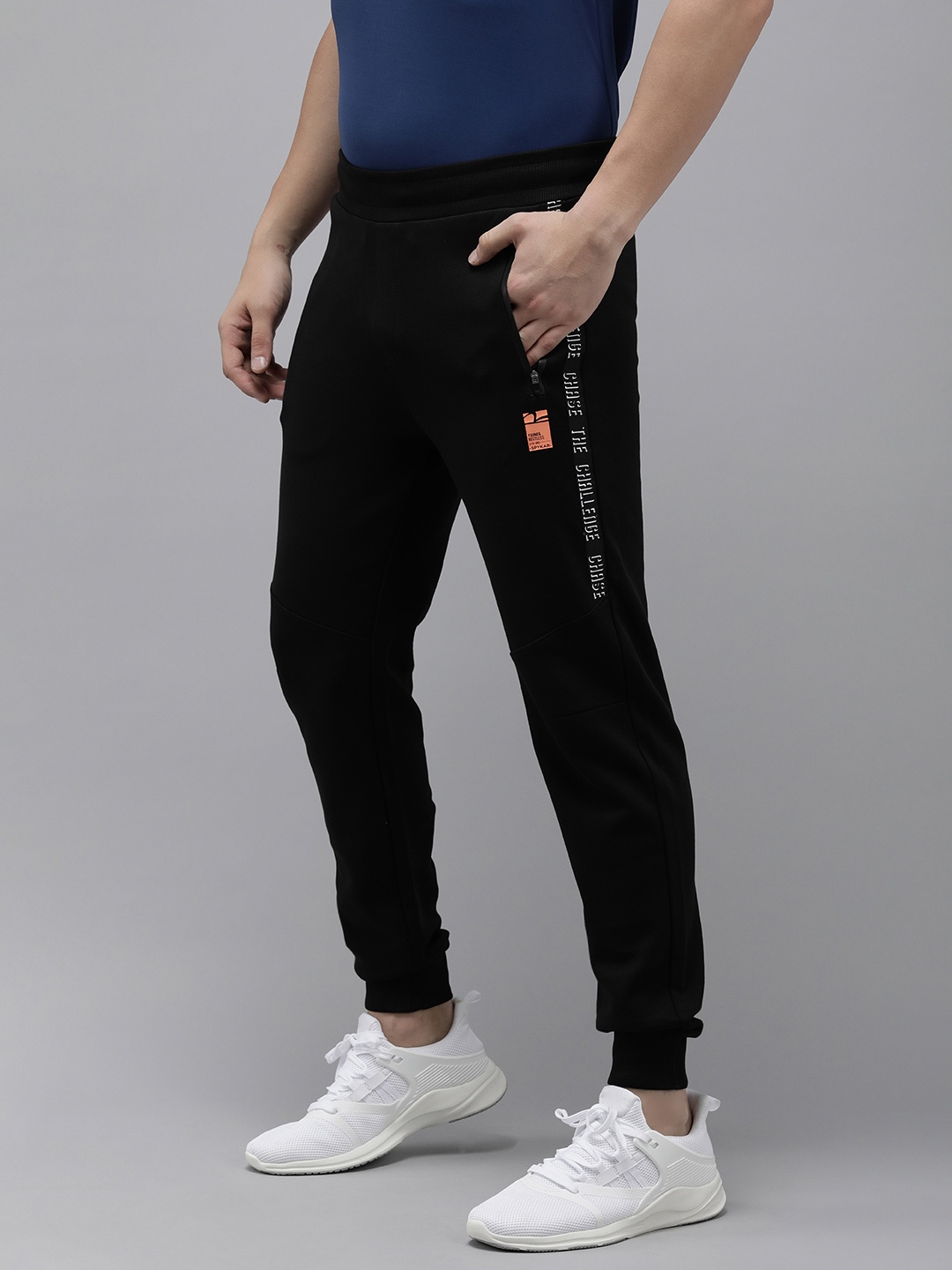 

SPYKAR Men Applique Mid-Rise Slim Fit Joggers With Side Tape Detail, Black