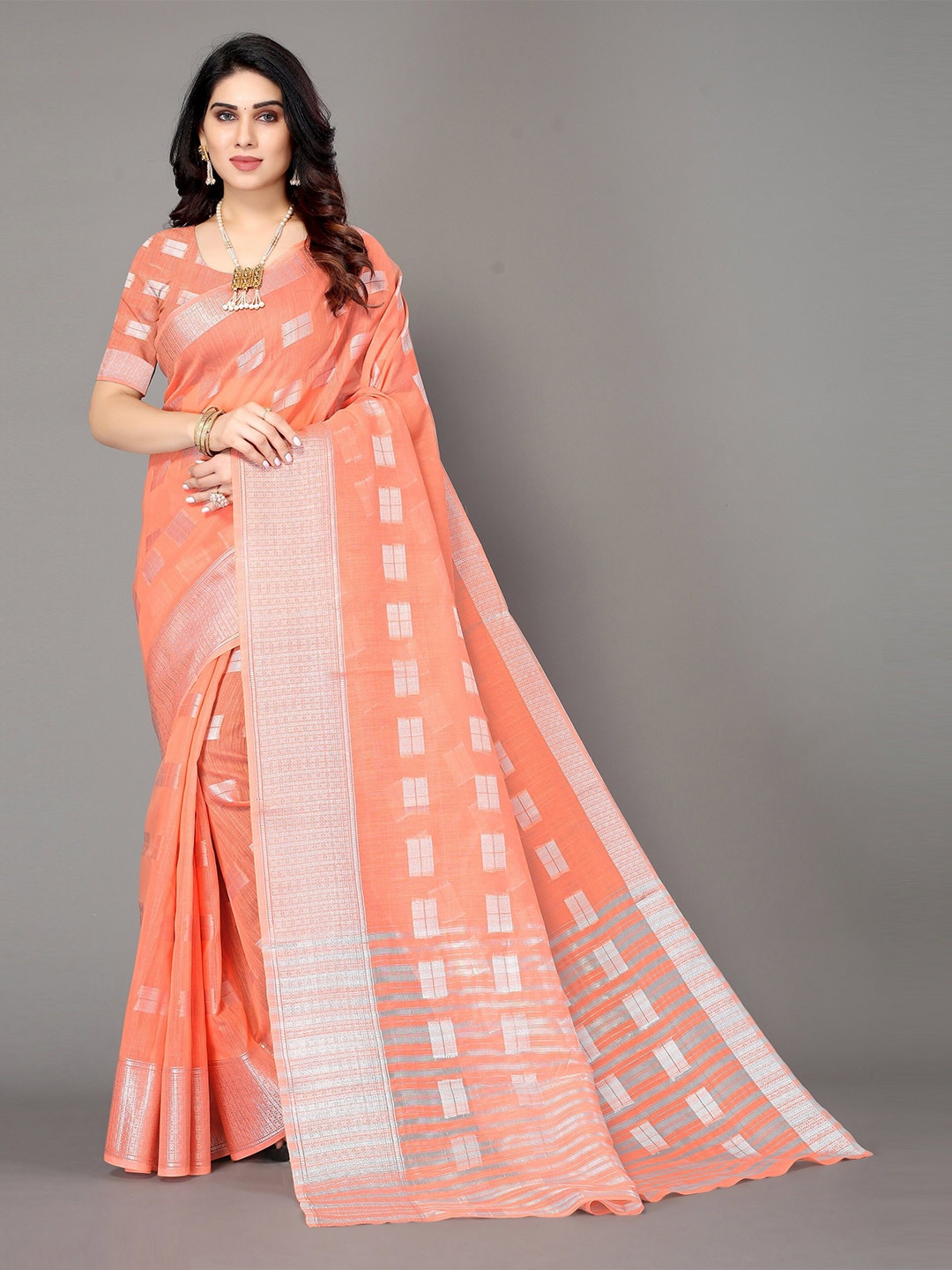 

Winza Designer Peach-Coloured & Silver-Toned Ethnic Motifs Zari Silk Blend Fusion Banarasi Saree