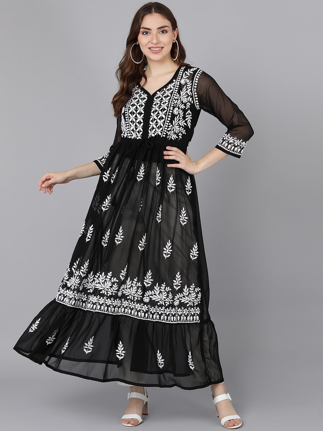 

VAHSON Women Black & White Embroidered Thread Work Georgette Anarkali Kurta