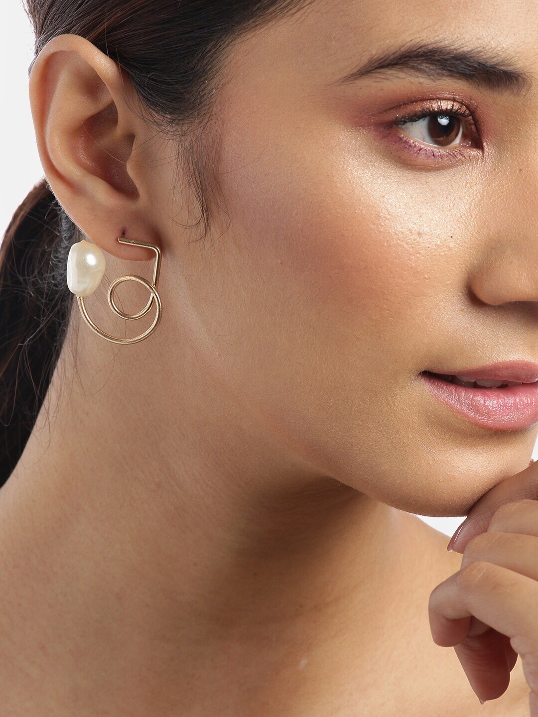 

DressBerry Women Rose Gold Plated & White Contemporary Drop Earrings