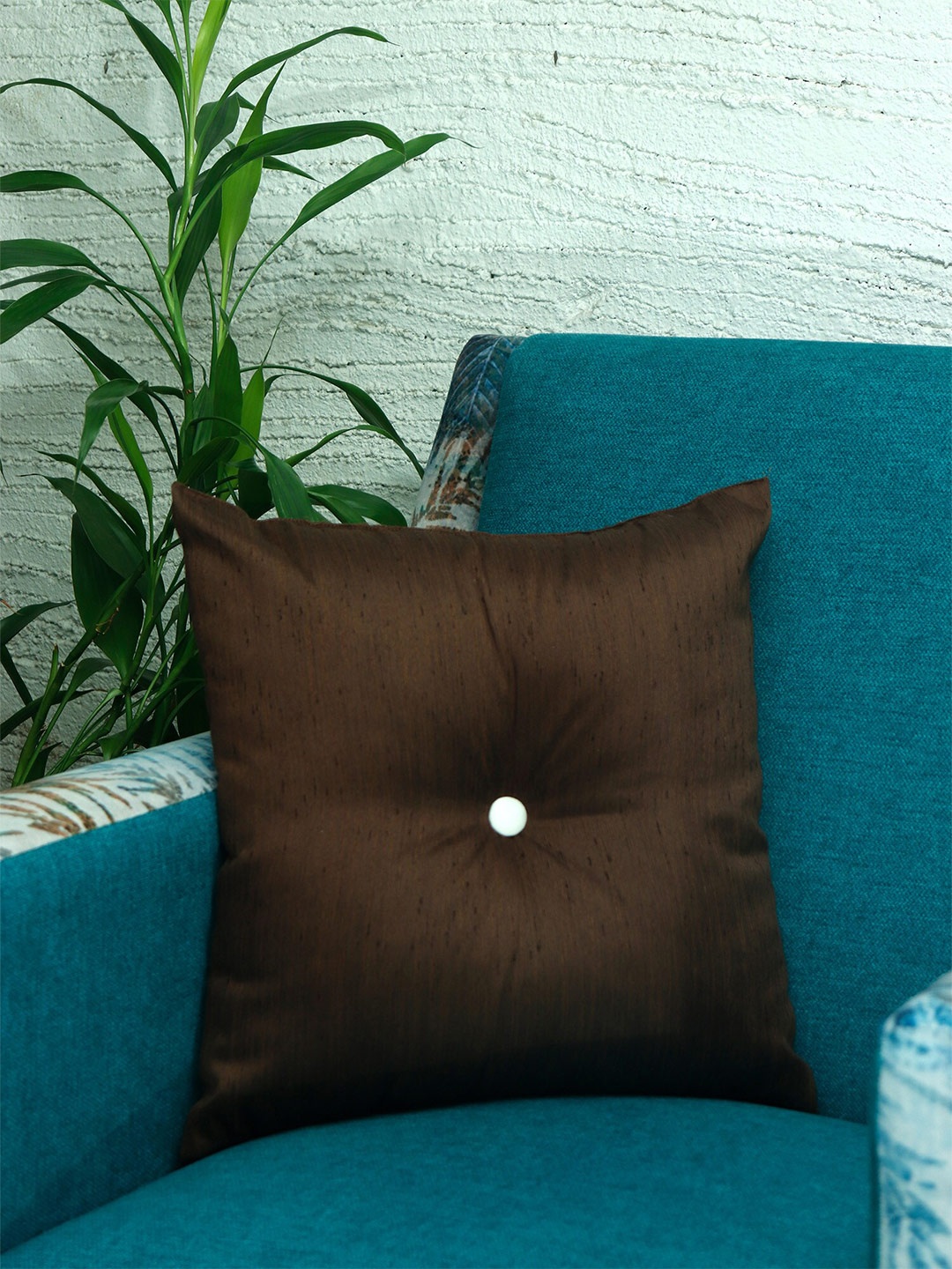 

ZEBA Brown & White Square Cushion Covers