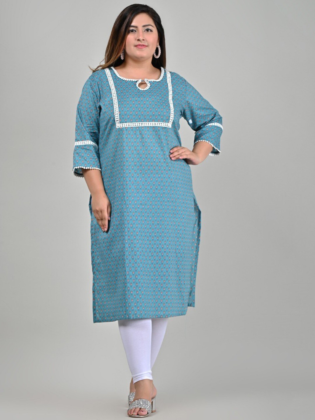 

Swasti Women Plus Size Teal Printed Keyhole Neck Floral Kurta