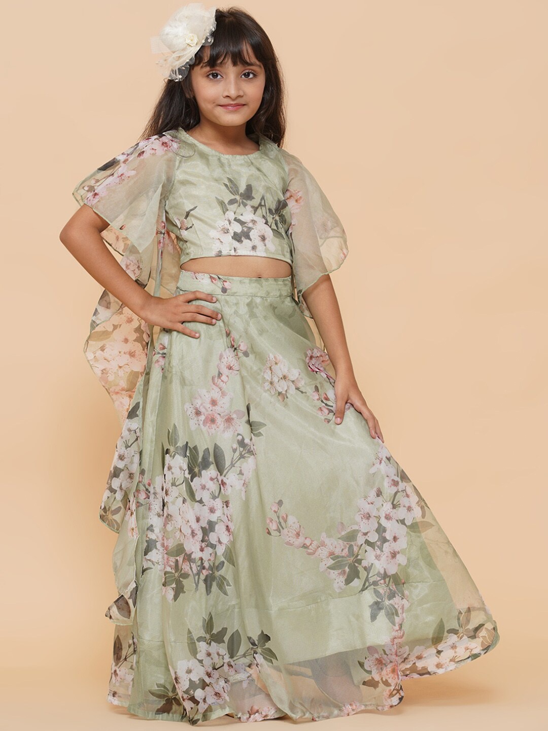 

titliyan Girls Green Floral Printed Asymmetric Sleeves Choli and Lehenga