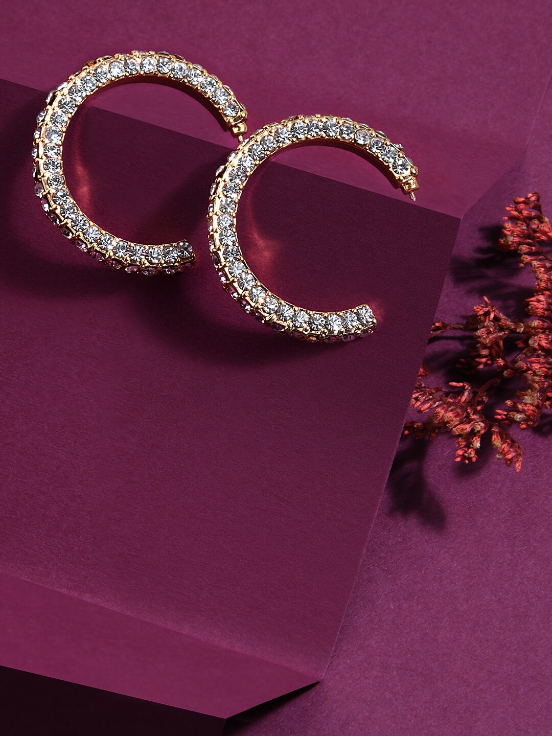 

Lilly & sparkle Gold-Toned Contemporary Drop Earrings