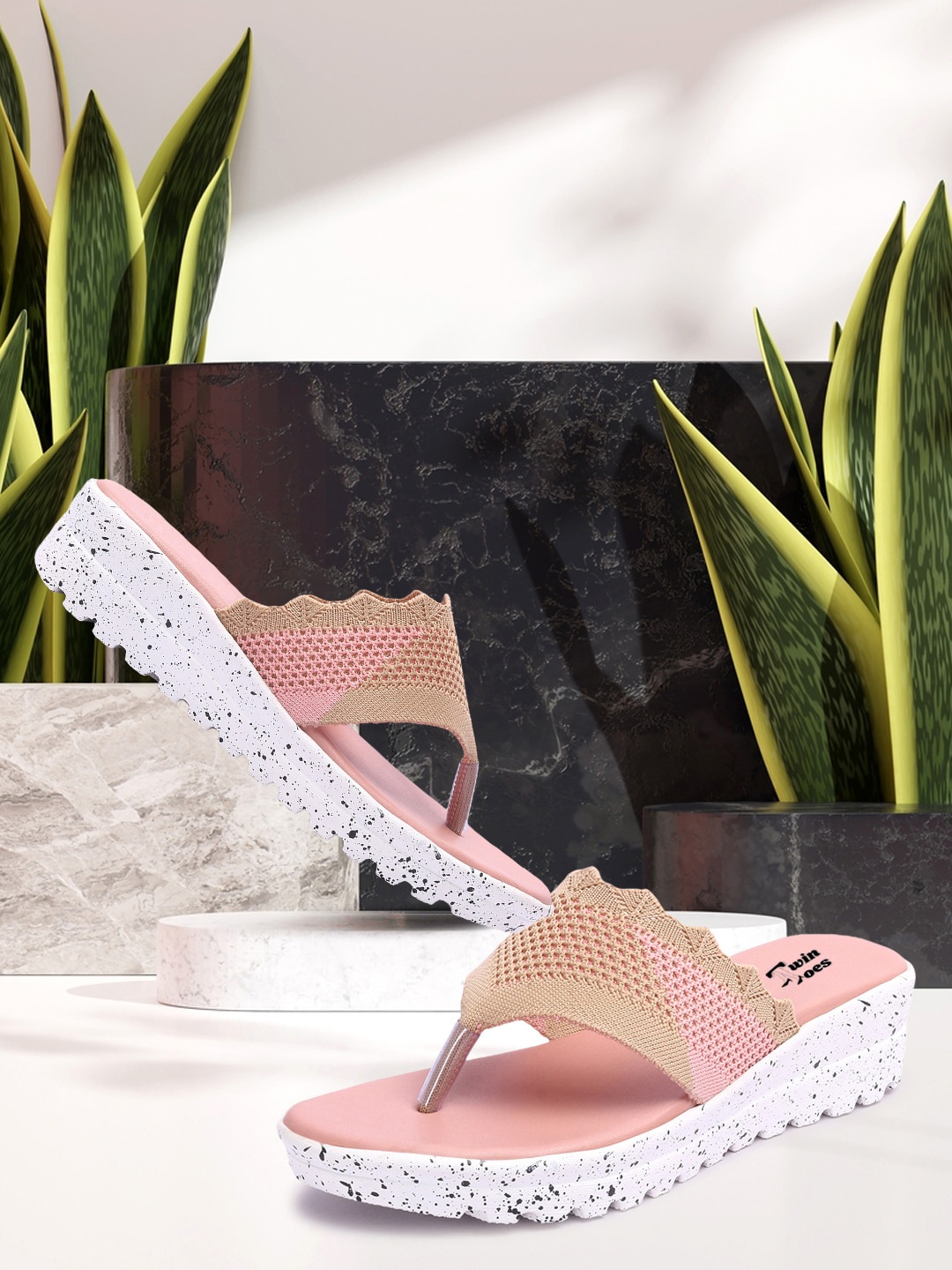 

TWIN TOES Women Pink & White Flatform Heels