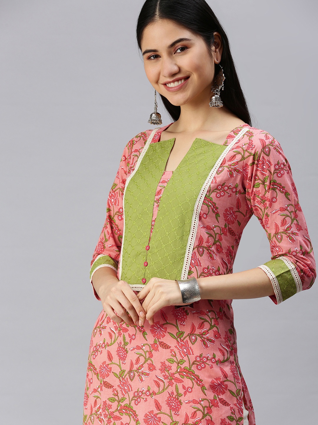 

KALINI Women Peach-Coloured & Green Ethnic Motifs Printed Kurta