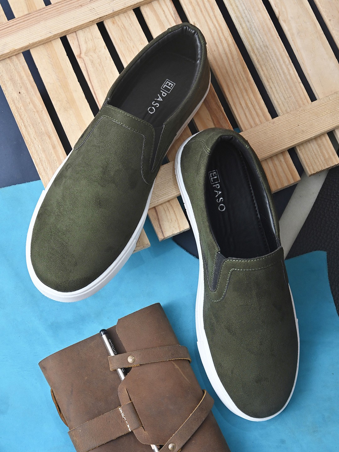 

El Paso Men Green Slip-On Sneakers