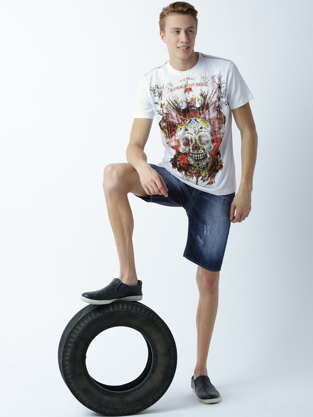

Huetrap Men White Printed Round Neck T-shirt
