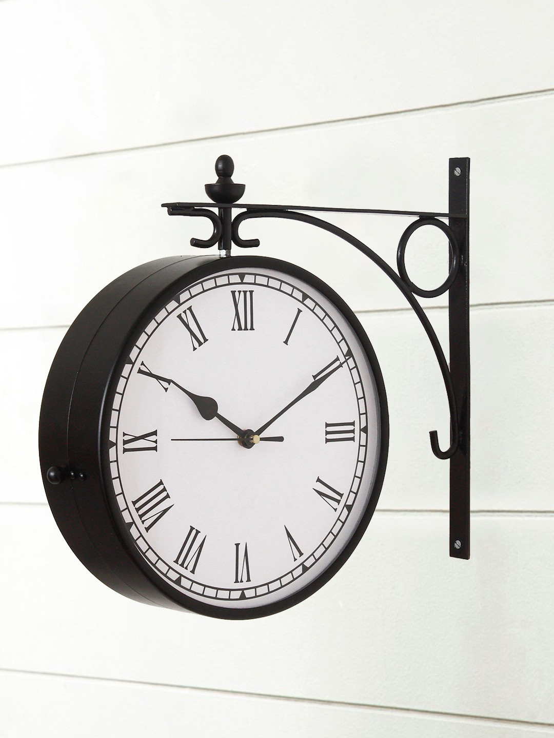 

eCraftIndia Black & White Contemporary Wall Clock